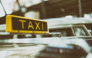 Taxi à Bourg-des-Comptes