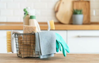 Entreprise de nettoyage Angersound. House Cleaning Concept
