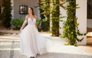 Wewrite Blog De Communique De Presse Immobilier Boutique Charm Fou Mariage Collection 2023 Et Plus Robe De Mariee Moderne A Line Bevin Manchons 23401MTL Face 1 1024x683 1610