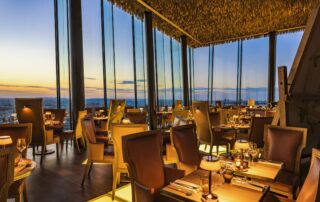 Wewrite Blog De Communique De Presse Immobilier TOO Restaurant Panoramique Vue Paris Nuit V2 Scaled 1717